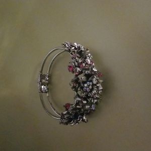 Women bracelets costume jewelry